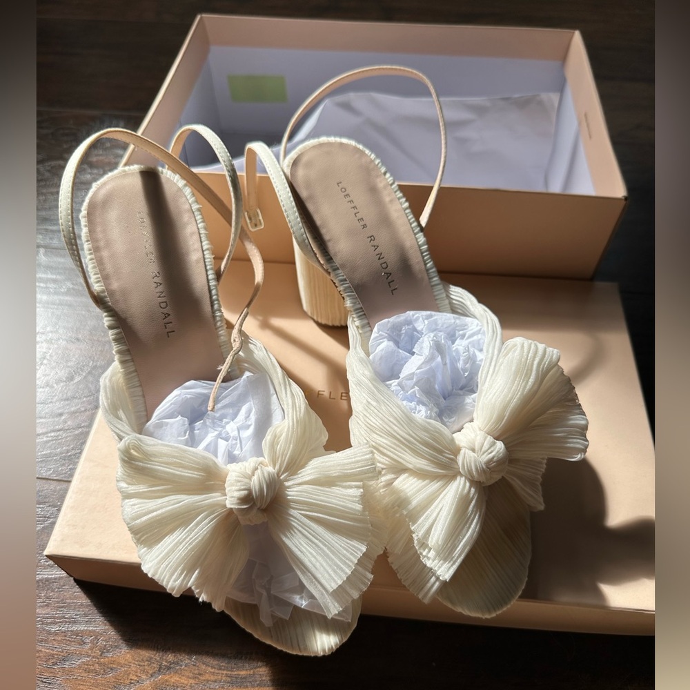 Loeffler Randall Camellia White Pleated Bow Heel